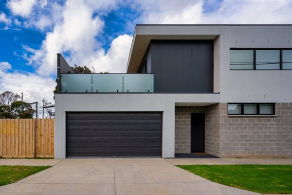 Panel lift-safe and Slimline (woodgrain) Garage Doors