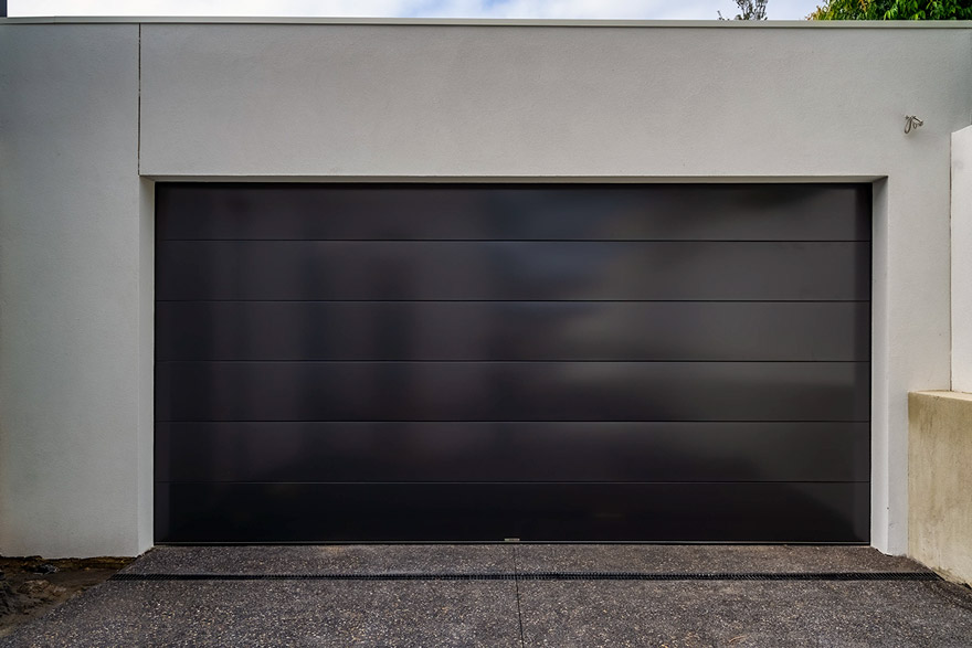 Custom Garage Door, Tranquilo panel